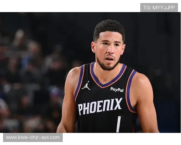 布克外线火力猛增,凤凰城掌控节奏