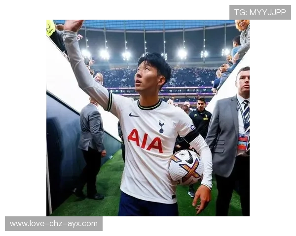 热刺战夜：孙兴慜边路切入横传，队友补射破网，全队沸腾的瞬间